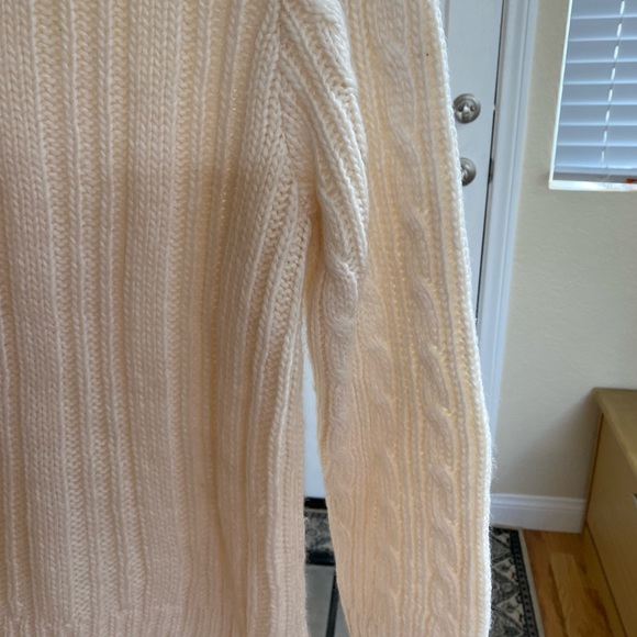 Hollister cream sweater size large - Picture 12 of 13